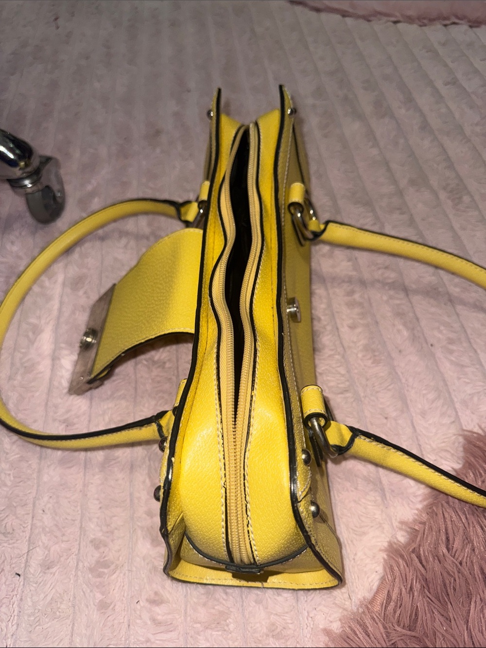 Bright Yellow Structured Shoulder Bag with Silver Accent - Picture 4 of 11